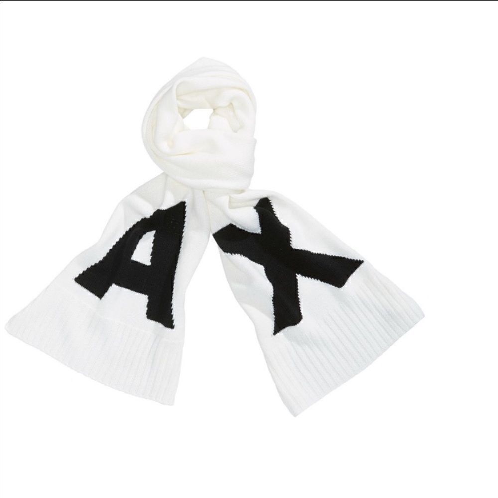 🎉last one left 🎉Armani Exchange Scarf 🧣